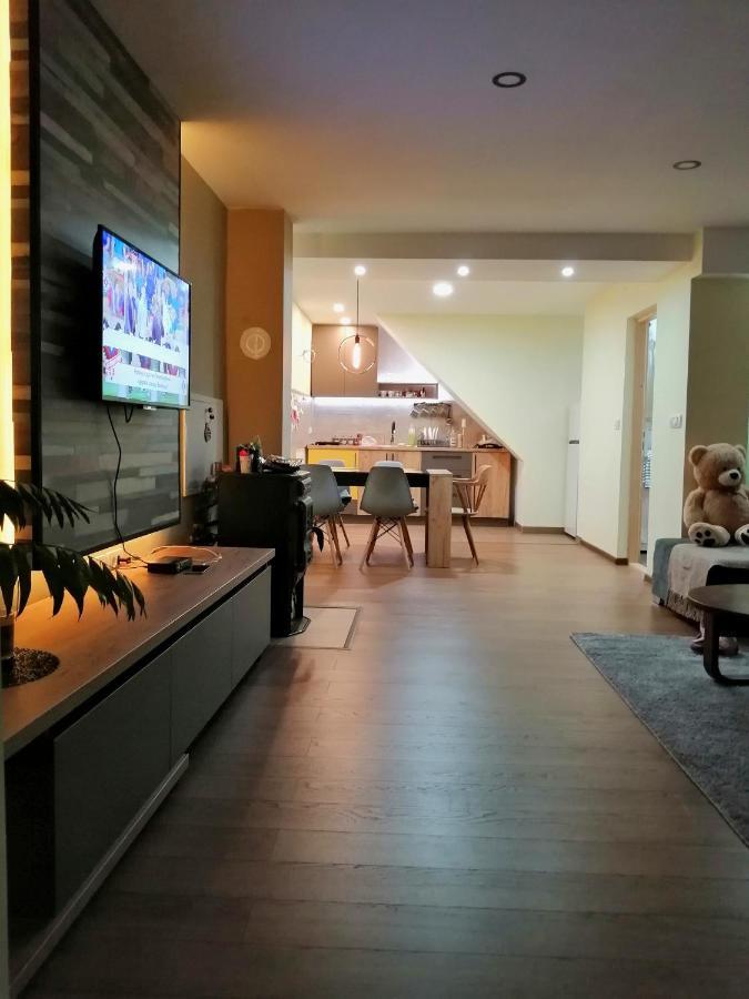 Nikas Apartman Доні-Мілановац Екстер'єр фото